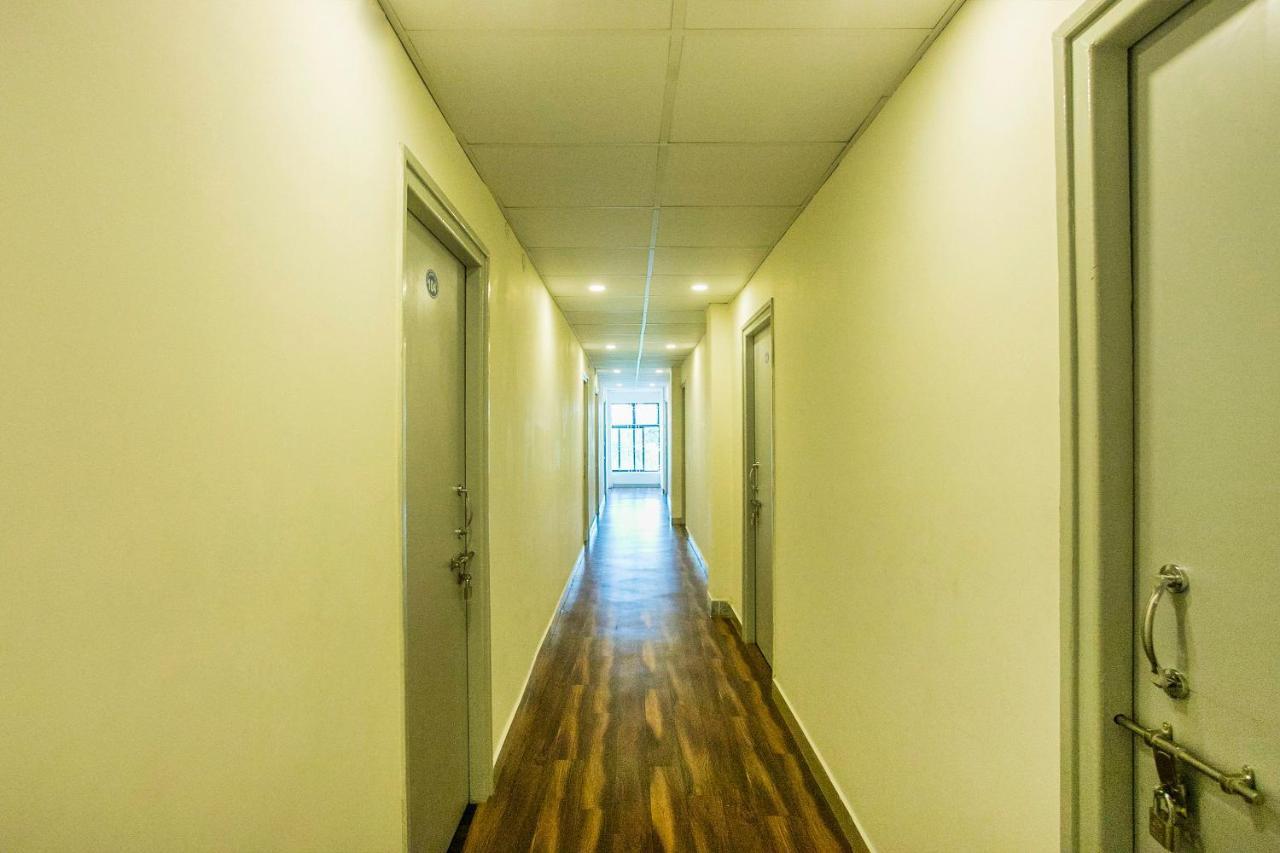 Oyo 14430 Sunshine Grand Ξενοδοχείο Μπανγκαλόρ Εξωτερικό φωτογραφία